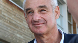 Documentaire "Henri Weber, le rouge et la rose"