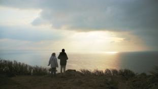 "L'Etreinte" sur Public Sénat