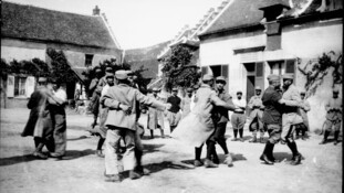 Les témoignages de la semaine : Histoire des bals populaires