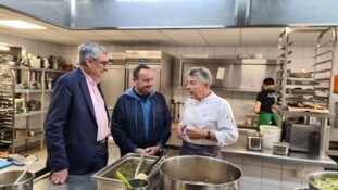 Le sénateur Olivier Cigolotti se met à table sur Public Sénat : "Manger c'est voter"