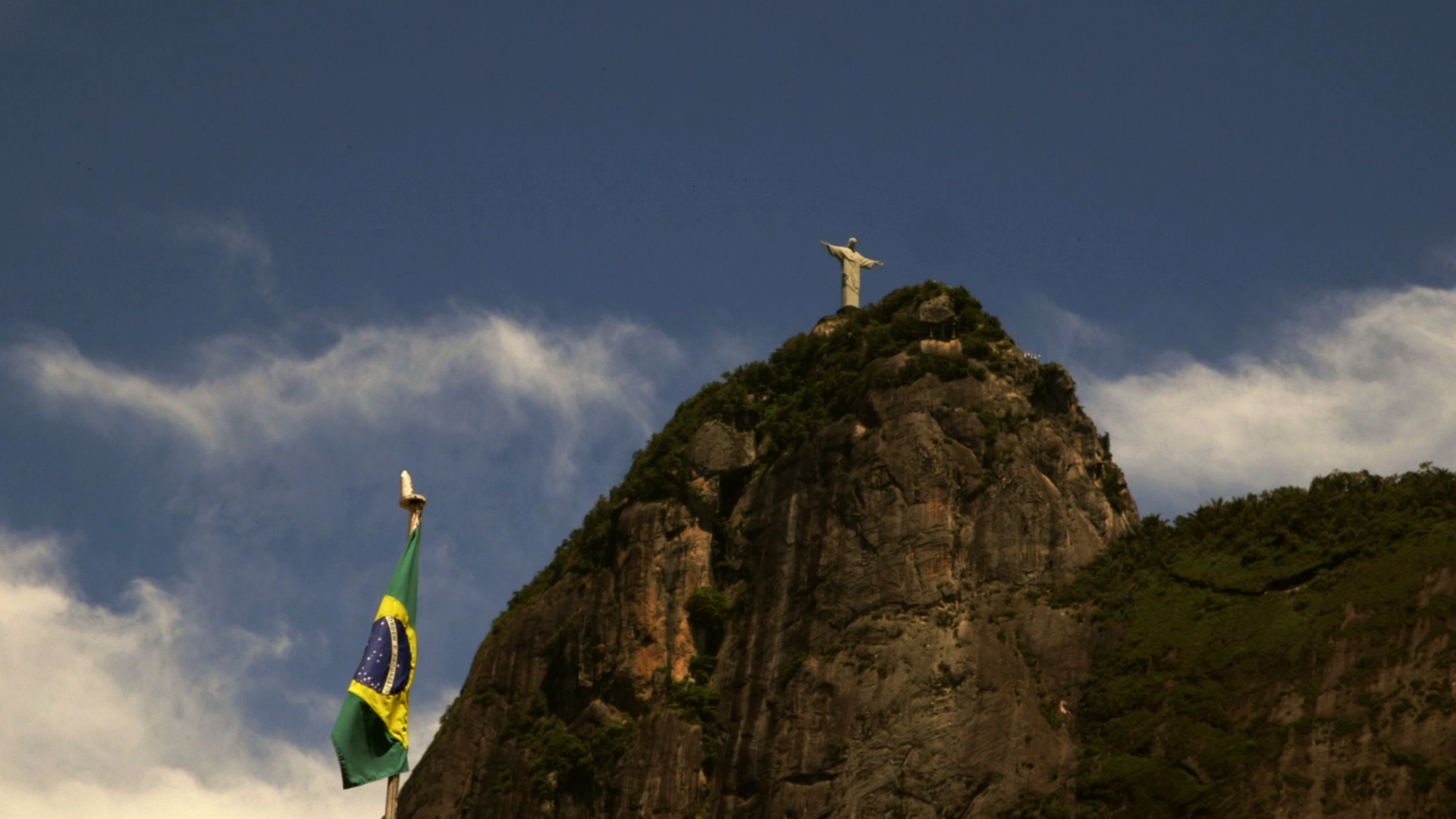 Enacantado, le Brésil désenchanté