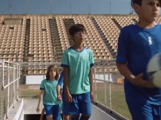 "Futurs champions, le prix de la gloire", suivi d'un débat présenté par Rebecca Fitoussi dans "Un monde en doc" - Samedi 7 juin à 21h