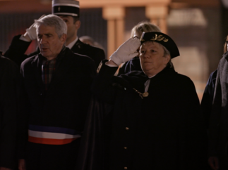 Public Sénat - "Madame la préfète", suivi d'un débat présenté par Rebecca Fitoussi dans "Un monde en doc" - Samedi 24 octobre à 21h