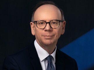 [Photo]  Marc THIRION, Directeur Général adjoint et Dirigeant Effectif en charge du nouveau Pôle Finances et Engagements avec la responsabilité directe de la Direction Financière et de la Direction des Engagements, dirigée par Doris EHRMANN.