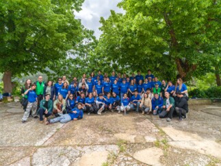 Voluntarios en el río Mijares