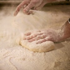 Geste boulanger L'+xpérience Banque Populaire