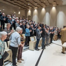 Standing ovation en l'honneur de Pierre DAP