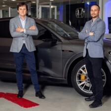 Coche alta gama_baja.jpg