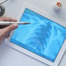 foto salud digital allianz 2.jpg