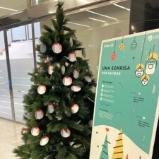 una sonrisa por navidad.jfif