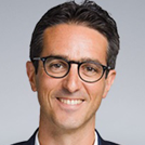 Olivier DELLA SANTINA Directeur des marchés sur mesure