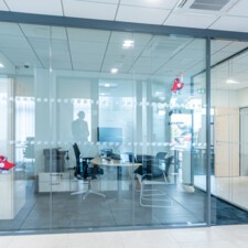 Confidentialité des échanges dans des bureaux parfaitement aménagés