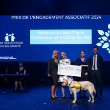[Photo]  (57) Association des Chiens Médiateurs et d'Utilité de l'Est - Prix de l’Engagement Associatif 2024