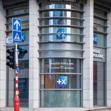 [Photo]  Distributeur extérieur et façade de la nouvelle agence BPALC "Luxembourg Etoile"