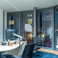 [Photo]  Bureau d'angle de la nouvelle agence BPALC "Luxembourg Etoile"