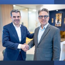 NEWSROOM_1 MILLIARD.jpg