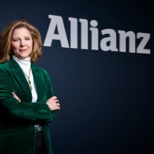 Olivia Loewe web (3).jpg