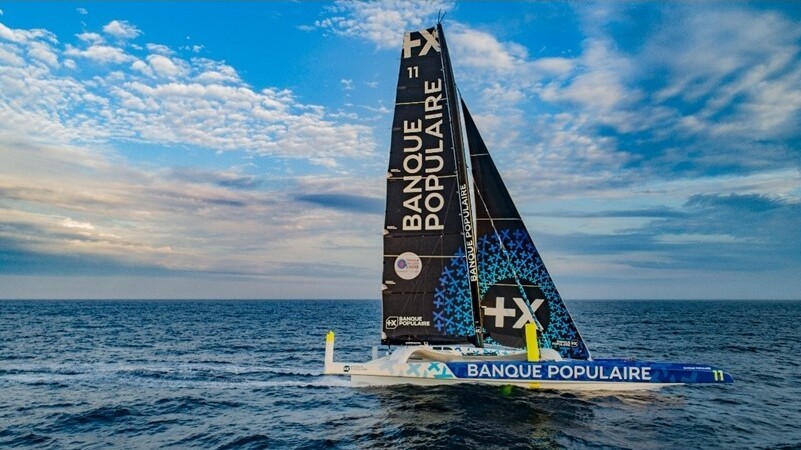 dimension maxi trimaran banque populaire