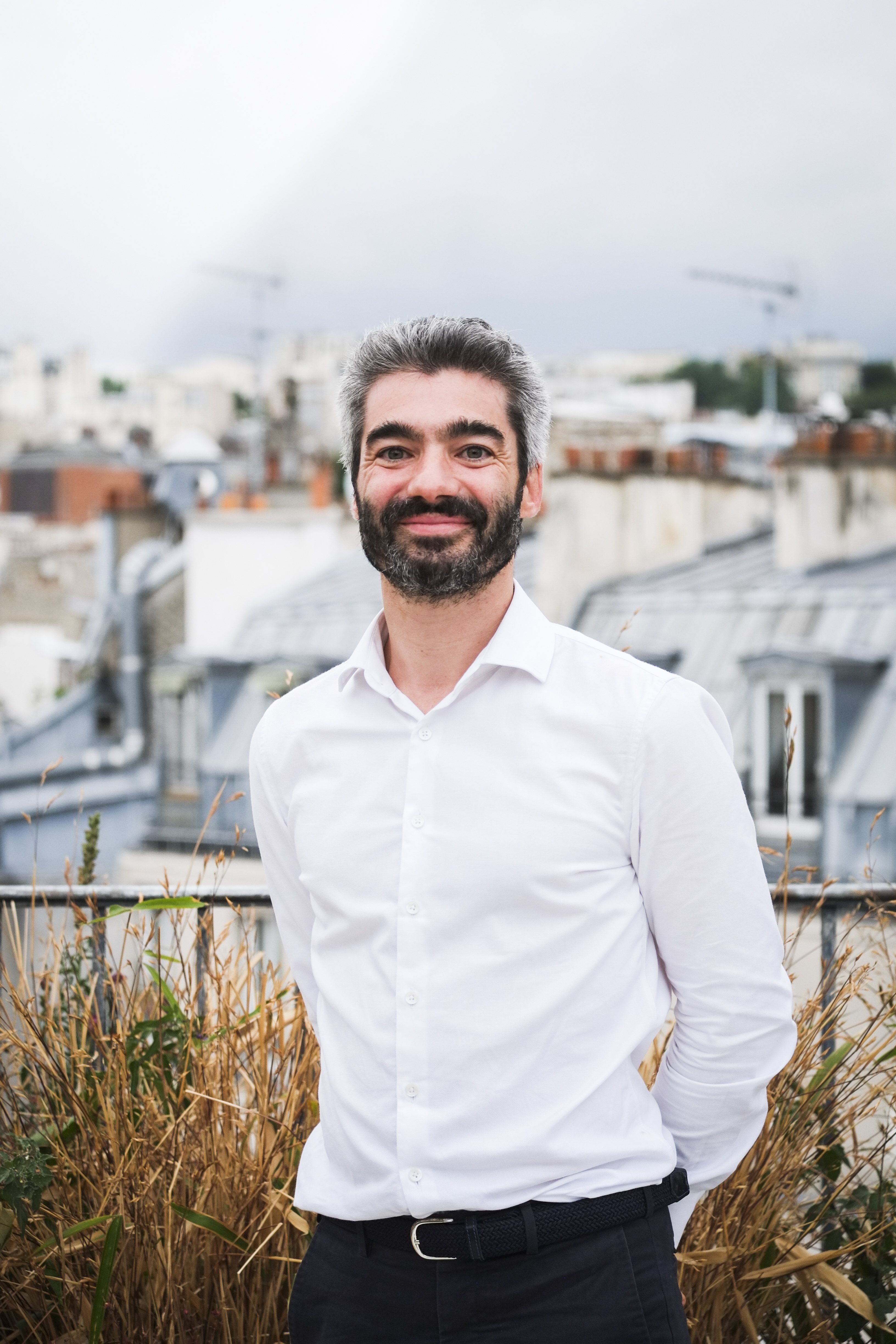 Portrait de Raphaël Labbé, fondateur de Wiztopic