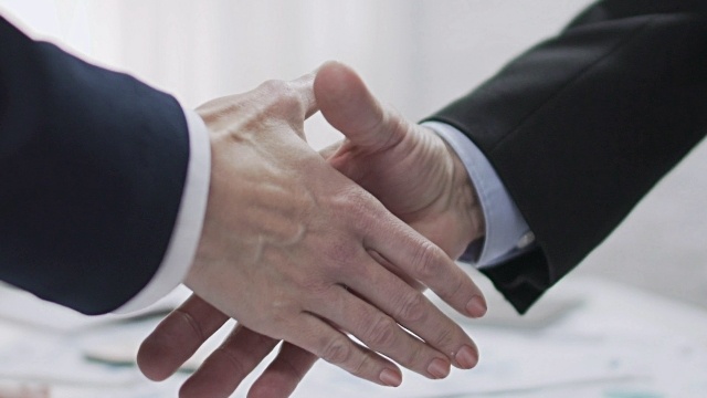 Poignée de mains.jpg