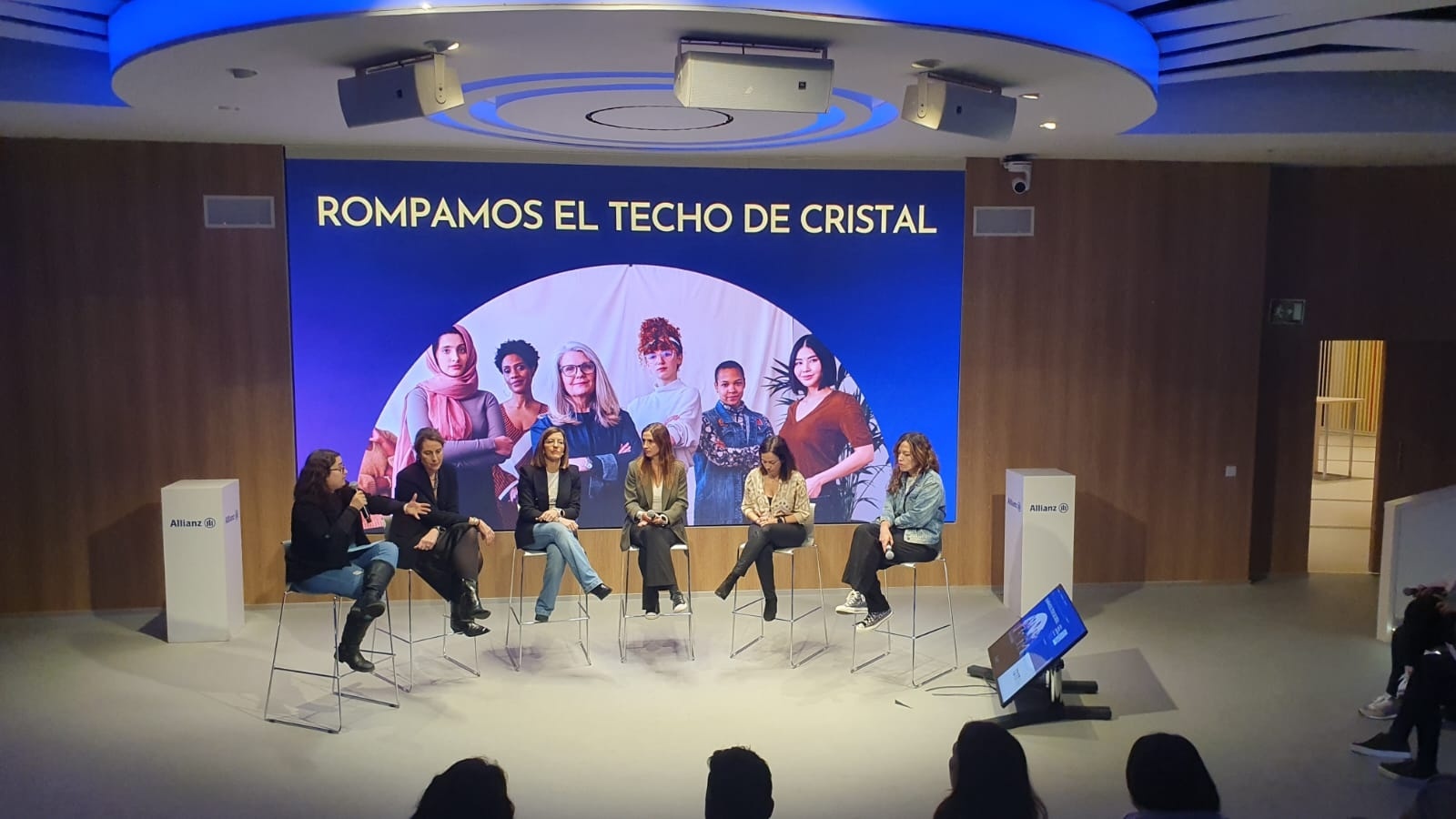 Dia de la mujer Allianz.JPG