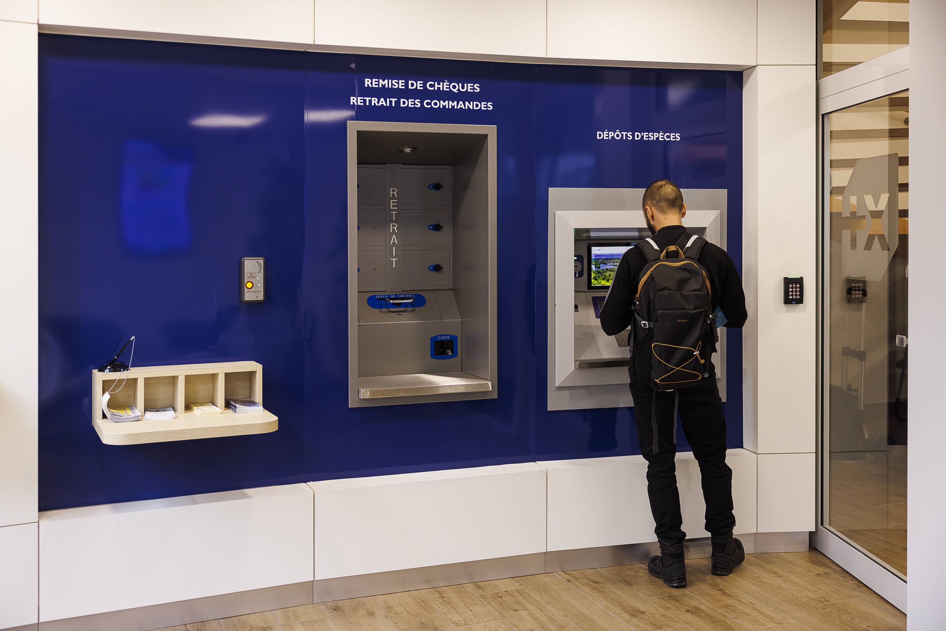 Espace libre-service à l'intérieur de l'agence BPALC de Rouffach