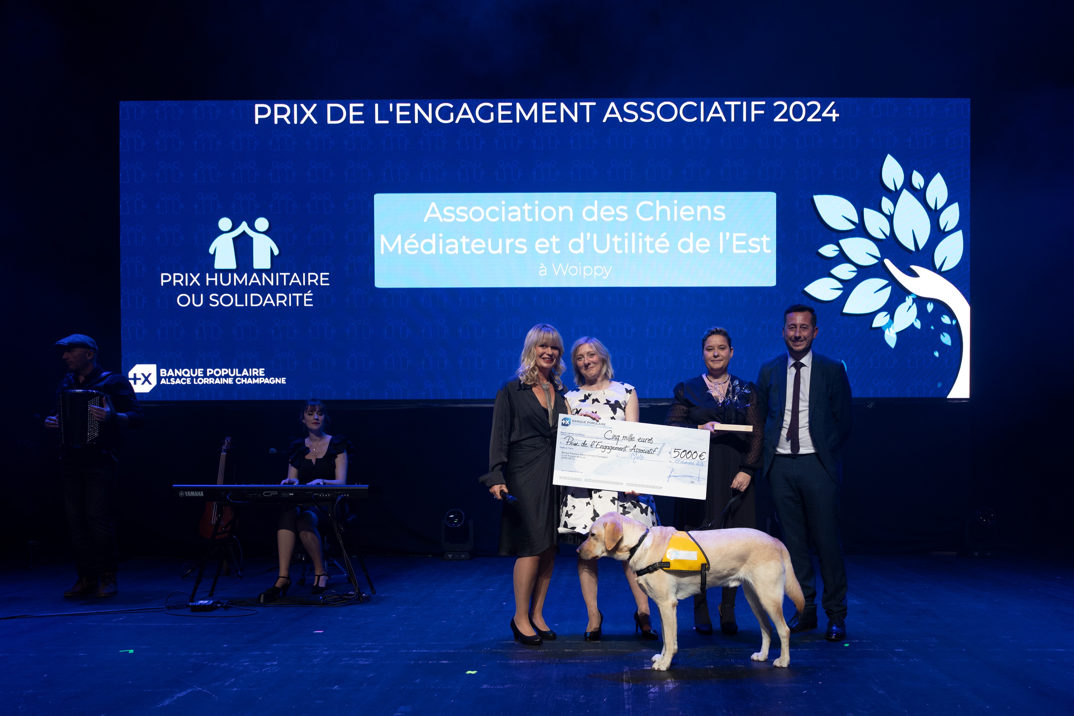 [Photo]  (57) Association des Chiens Médiateurs et d'Utilité de l'Est - Prix de l’Engagement Associatif 2024