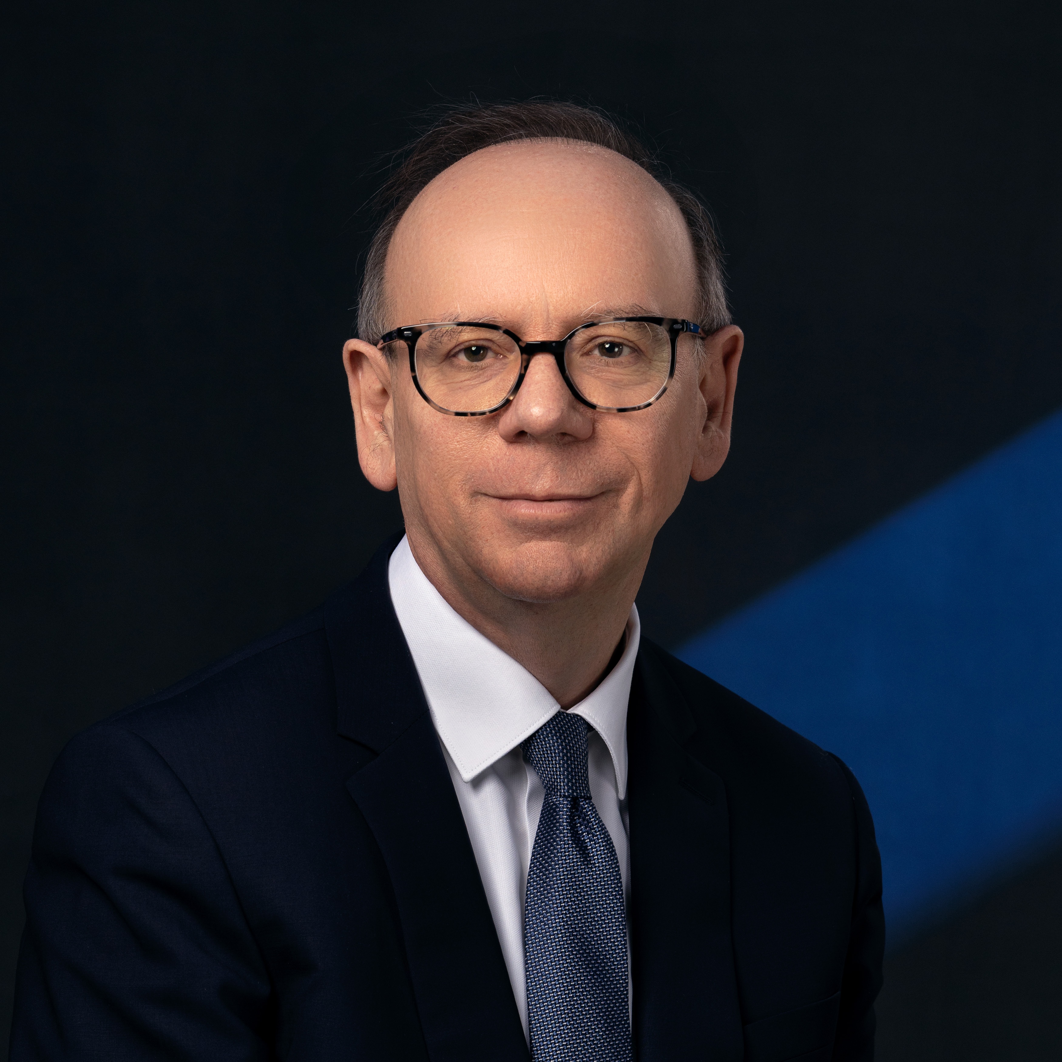 [Photo]  Marc THIRION, Directeur Général adjoint et Dirigeant Effectif en charge du nouveau Pôle Finances et Engagements avec la responsabilité directe de la Direction Financière et de la Direction des Engagements, dirigée par Doris EHRMANN.