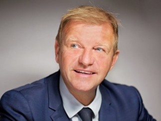 How Can an Investment Bank Communicate in an Original Way?