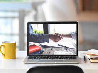 Relations clients : restons proches, même à distance