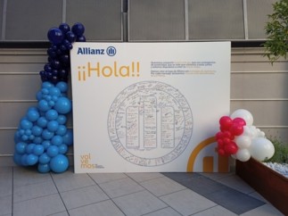 Allianz dona más de 9.000 kilos de comida a los afectados por el volcán de La Palma