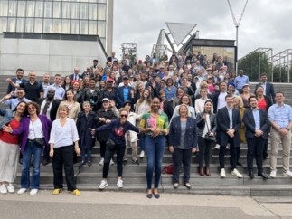 Les collaborateurs de la Caisse d’Epargne Ile-de-France ont relevé le défi de parcourir les 12 000 km de la flamme olympique