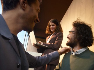 Allianz reivindica la valentía cotidiana y el disfrute de la vida en su nueva campaña de marca, reafirmando su compromiso con sus clientes