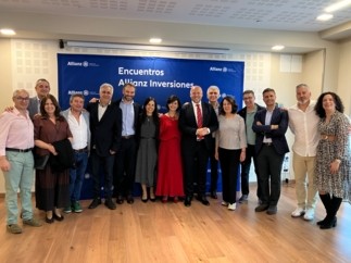 Allianz Seguros empodera a los inversores en Ourense con estrategias para construir carteras robustas