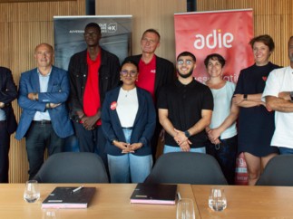 Engagés ensemble aux côtés des entrepreneurs depuis plus de 20 ans l'Adie et la Banque Populaire Auvergne Rhône Alpes renforcent leur partenariat historique