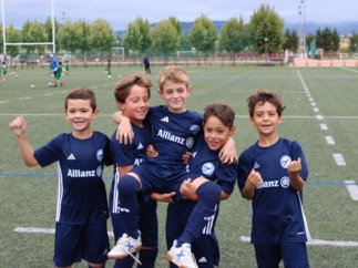 Allianz anuncia los nombres de los 48 clubes de fútbol que patrocinará esta temporada con "El Gran Equipo Allianz"