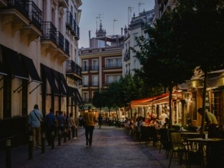 Los activos financieros de los hogares españoles aumentaron un 6,7% en 2024, muy por encima de la media de Europa Occidental