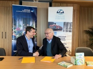 Agir pour l’eau : Banque Populaire Auvergne Rhône Alpes s’engage aux côtés d’Erik ORSENNA en faveur de l’avenir des grands fleuves