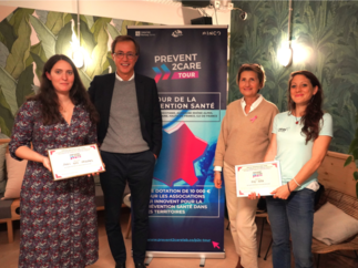 Les associations « PAS’APA » et "Avec nos proches", lauréates du Prevent2Care Tour, reçoivent chacune 5000 euros
