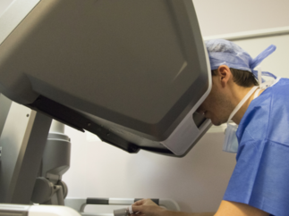 L’Hôpital privé de Versailles se dote de la nouvelle génération du robot chirurgical Da Vinci X®, pour le traitement des cancers