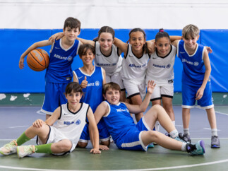 Allianz refuerza su compromiso con el deporte base apoyando a 180 equipos de fútbol y baloncesto