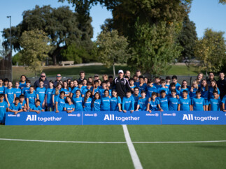 76 niños de Cáceres cumplen un sueño: entrenar en Toni Kroos Academy en Madrid gracias a Allianz