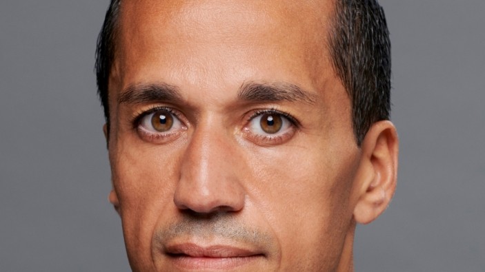 Khalid Krim appointed Global Head of Financial Institutions Group at Natixis Corporate & Investment Banking