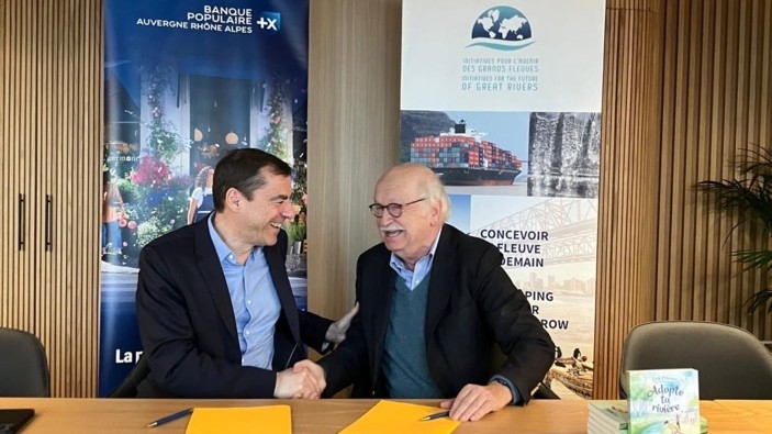 Agir pour l’eau : Banque Populaire Auvergne Rhône Alpes s’engage aux côtés d’Erik ORSENNA en faveur de l’avenir des grands fleuves