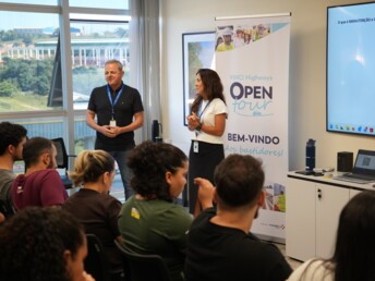Via Cristais welcoming students, Open Tour 2026 - Brazil