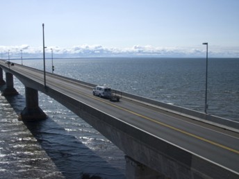 VINCI Highways to acquire a controlling stake in the Confederation Bridge concession in Canada
