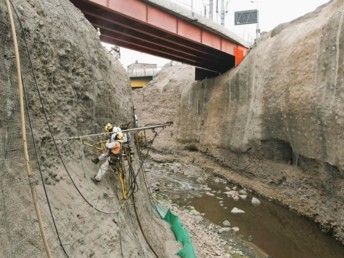 In Peru, Lima Expresa increases reinforcement of Zarumilla embankment to improve climate resilience