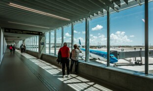 Passagers, aéroport Salvador de Bahia, Brésil