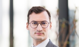 Rémi Maumon de Longevialle, Directeur Administratif et Financier de VINCI Airports