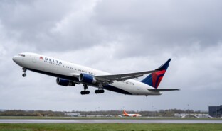 Delta take off.jpg